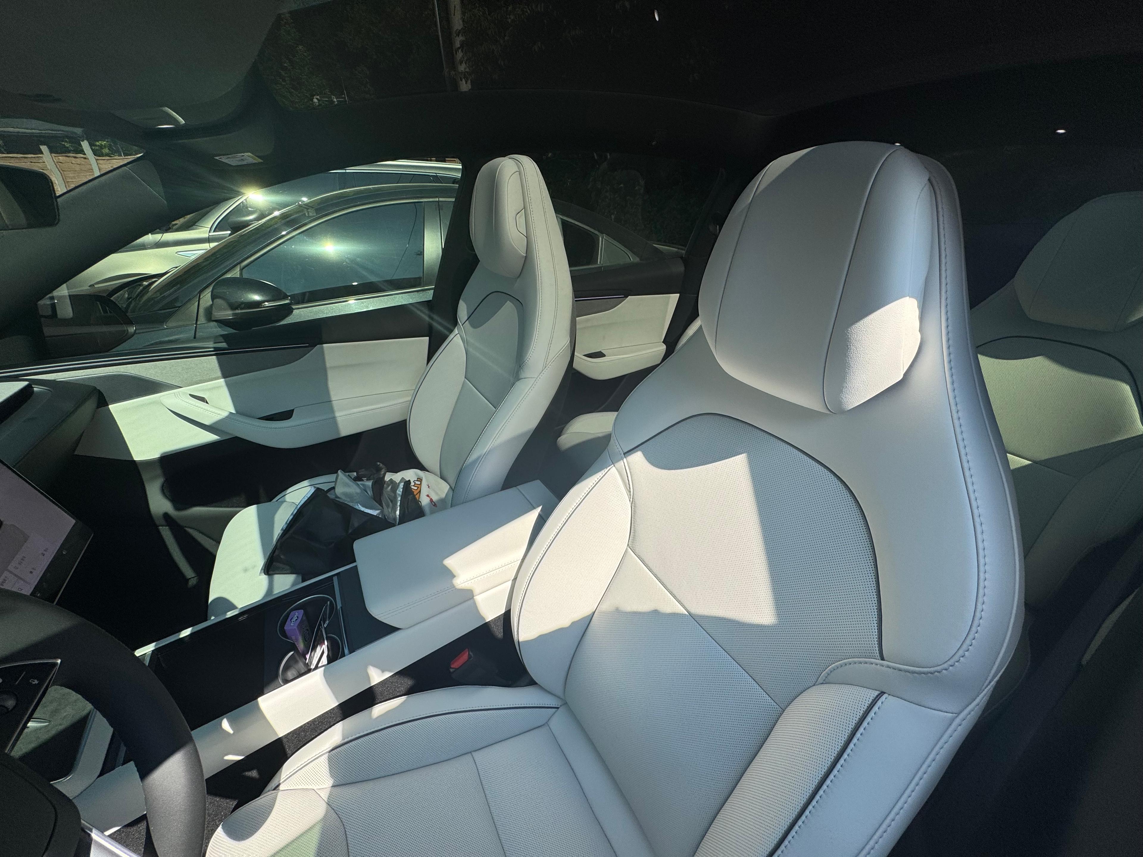 테슬라 Model Y 출고후기 내부 사진