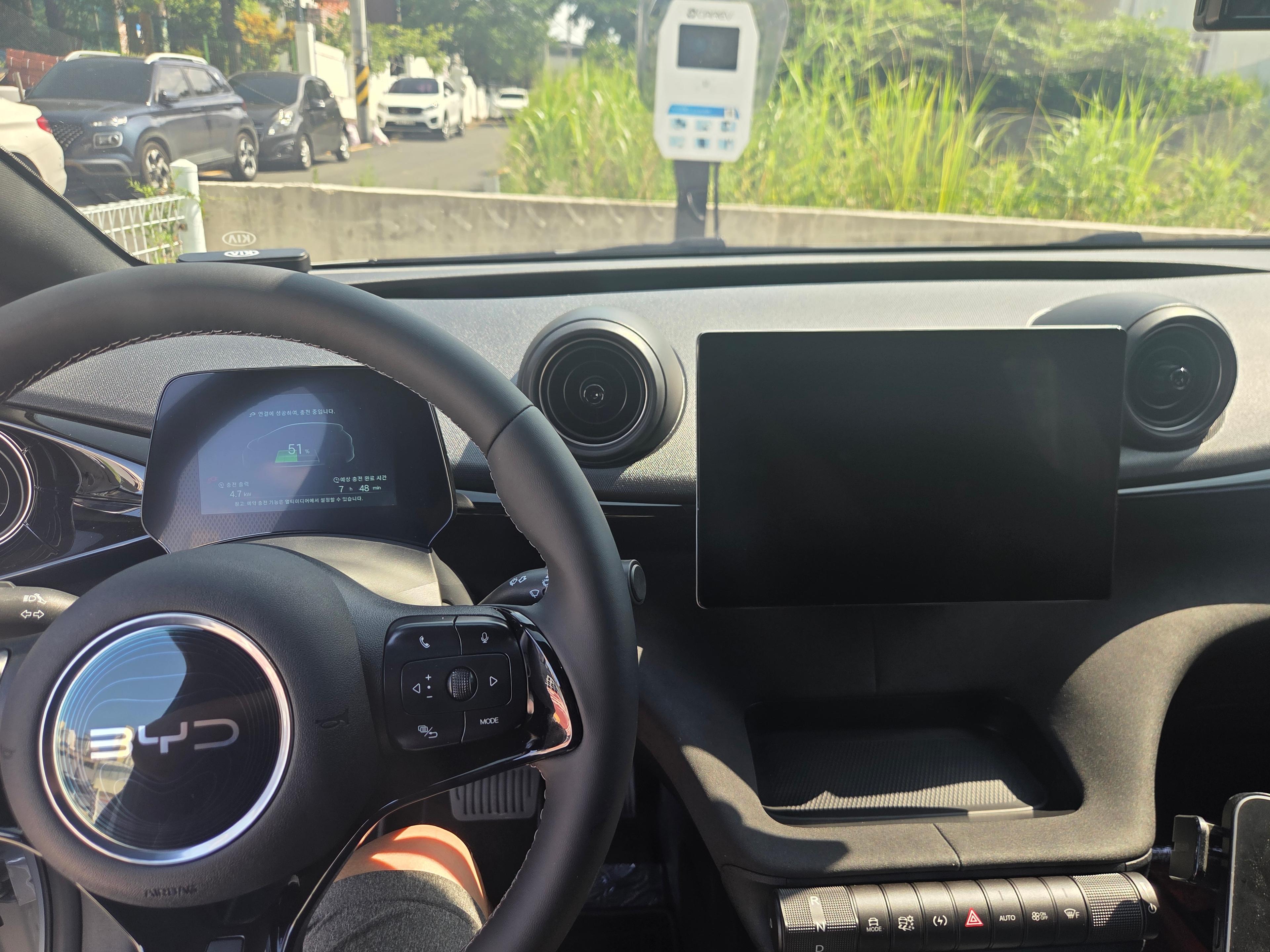 BYD Dolphin 출고후기 내부 사진