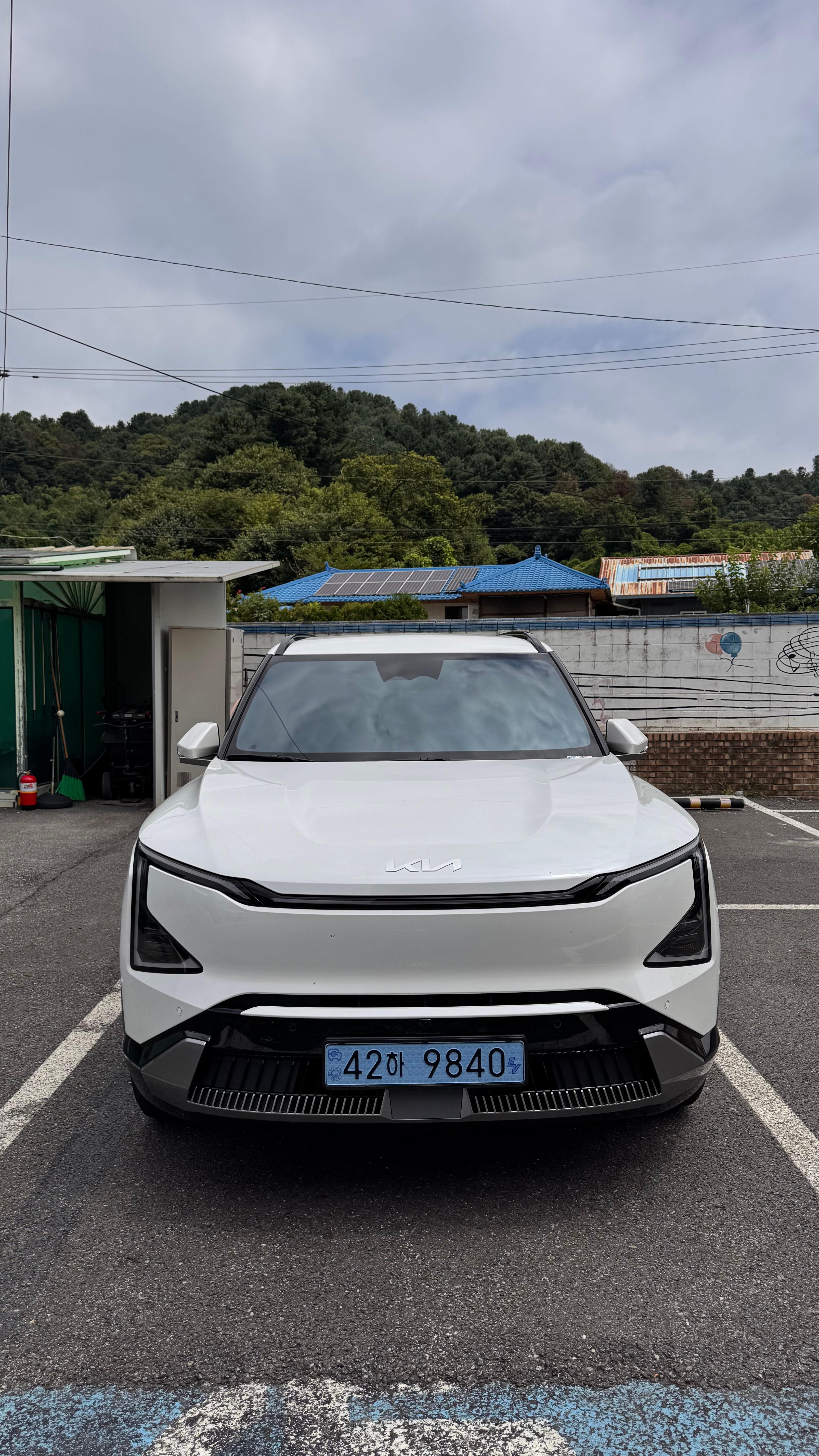 기아 EV5 출고후기 전면 사진