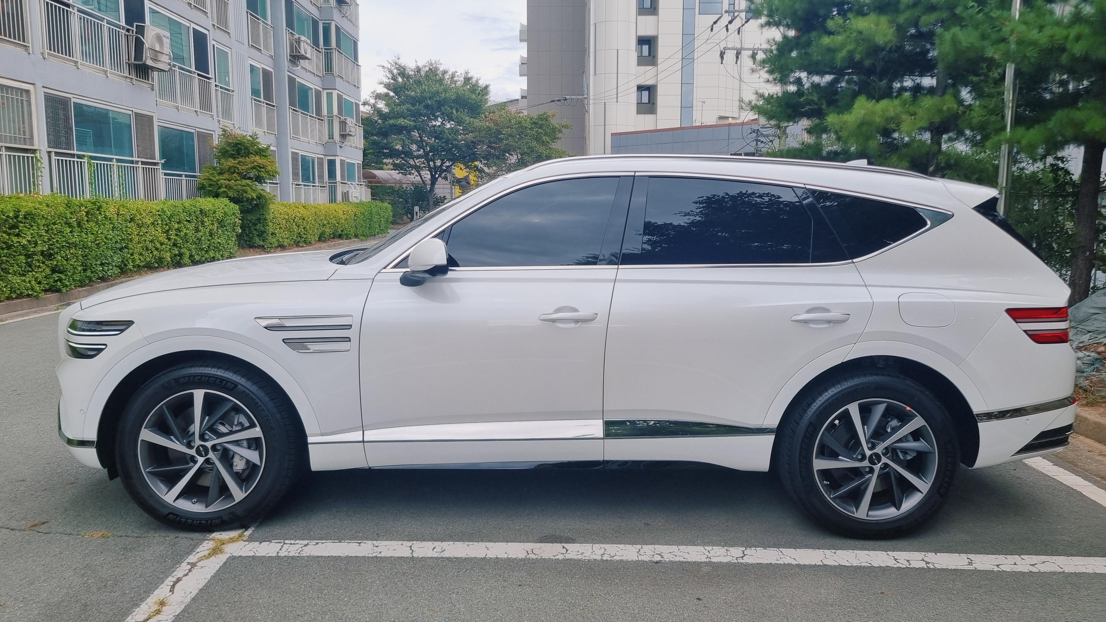 제네시스 GV80 출고후기 옆면 사진