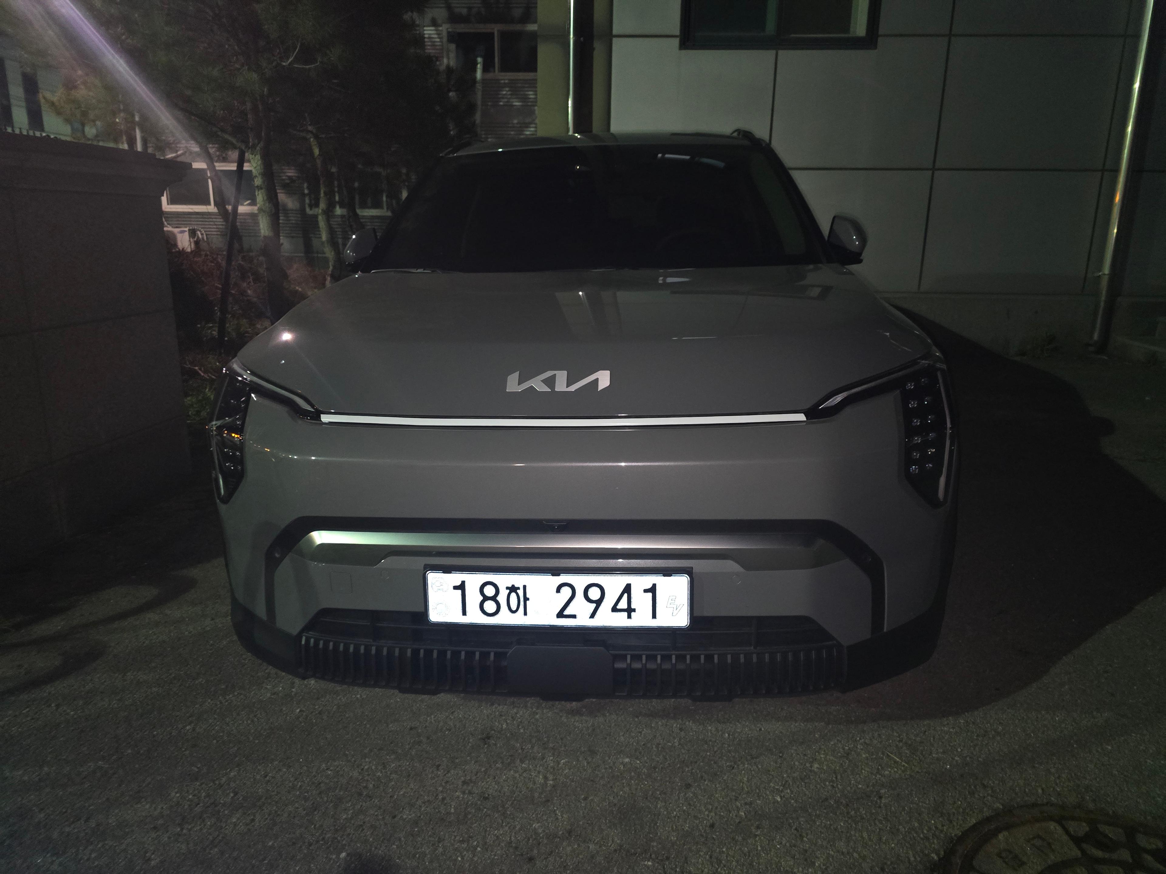 기아 EV3 출고후기 전면 사진