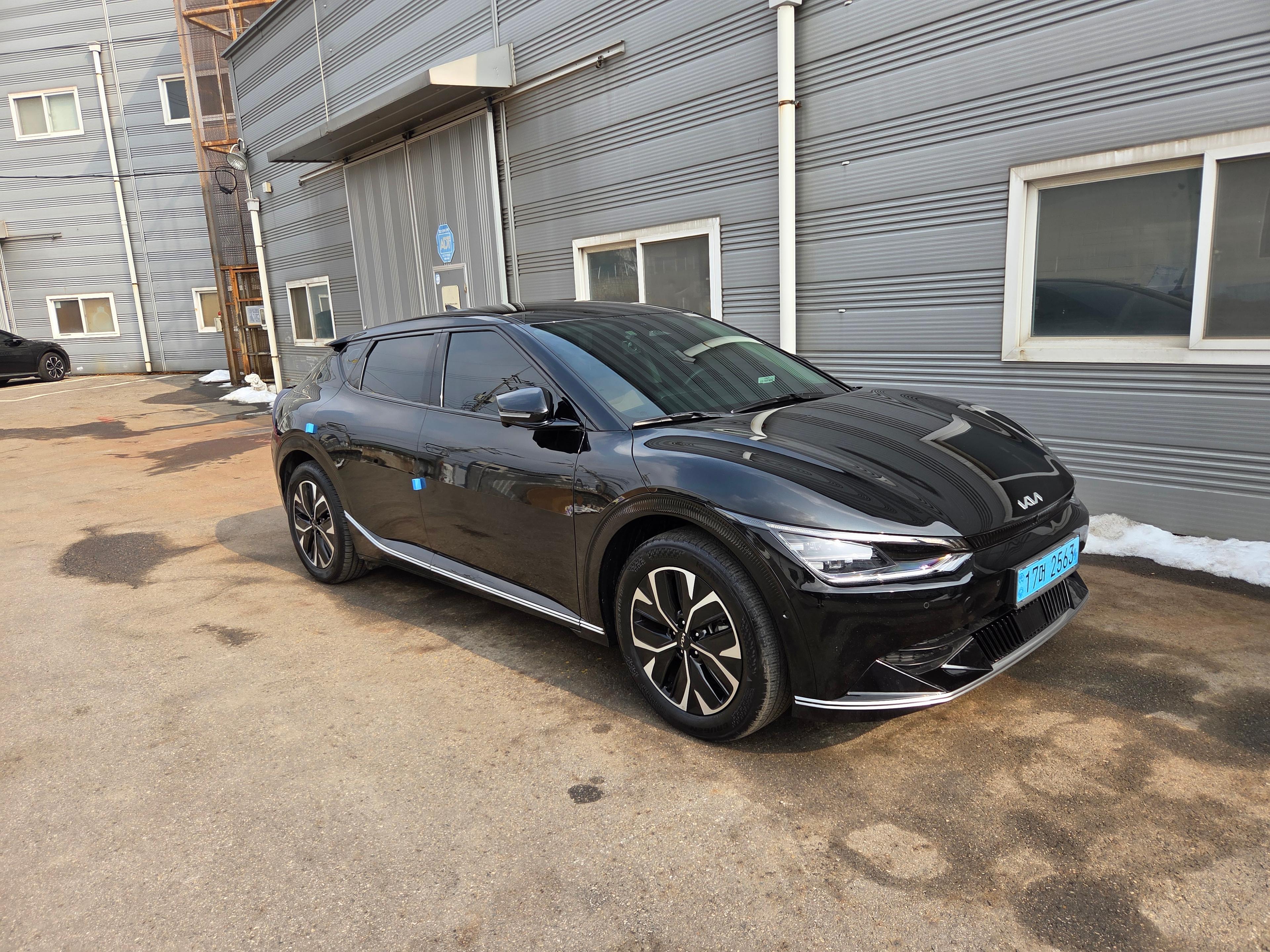 기아 EV6 출고후기 옆면 사진