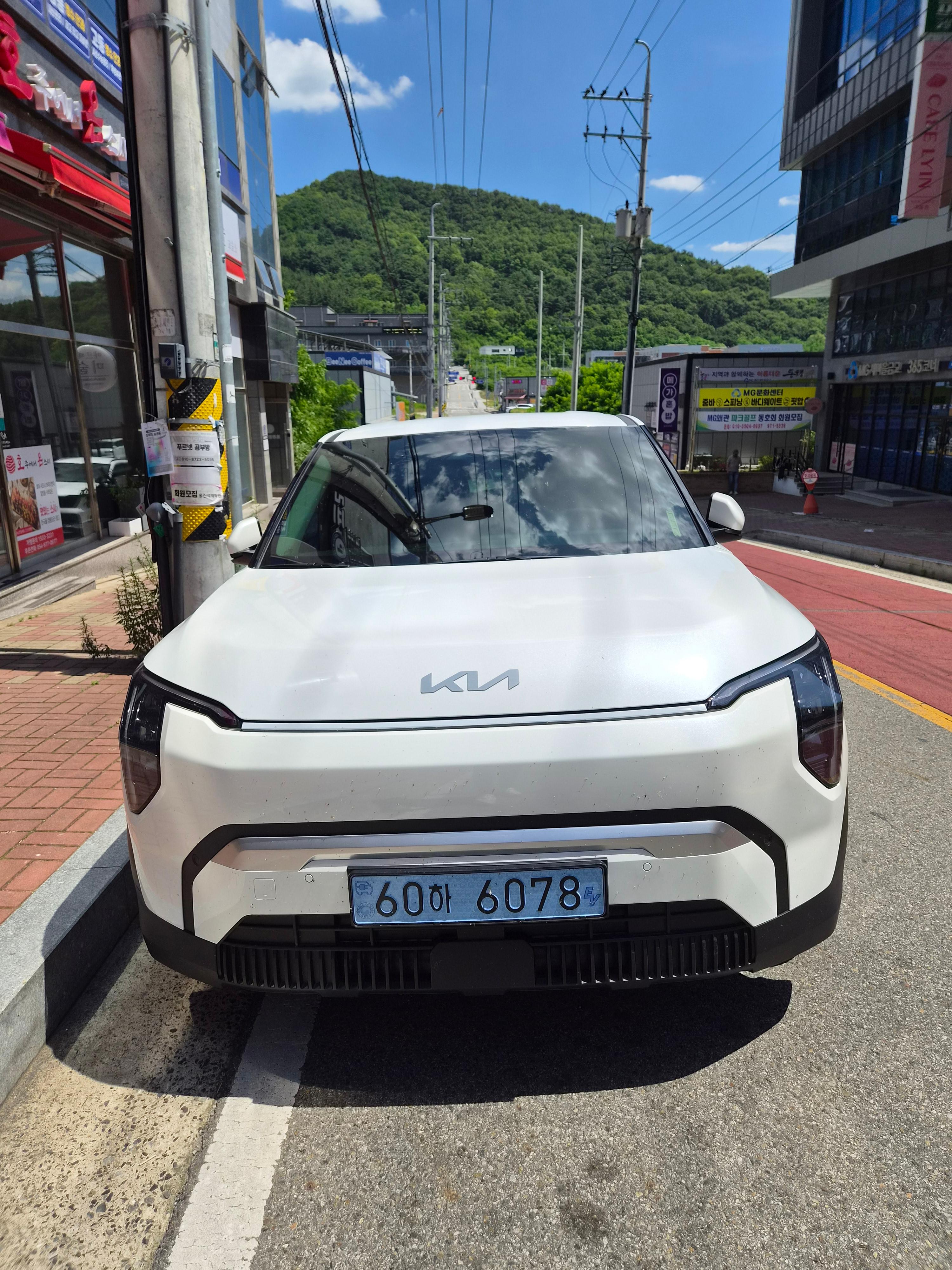 기아 EV3 출고후기 전면 사진