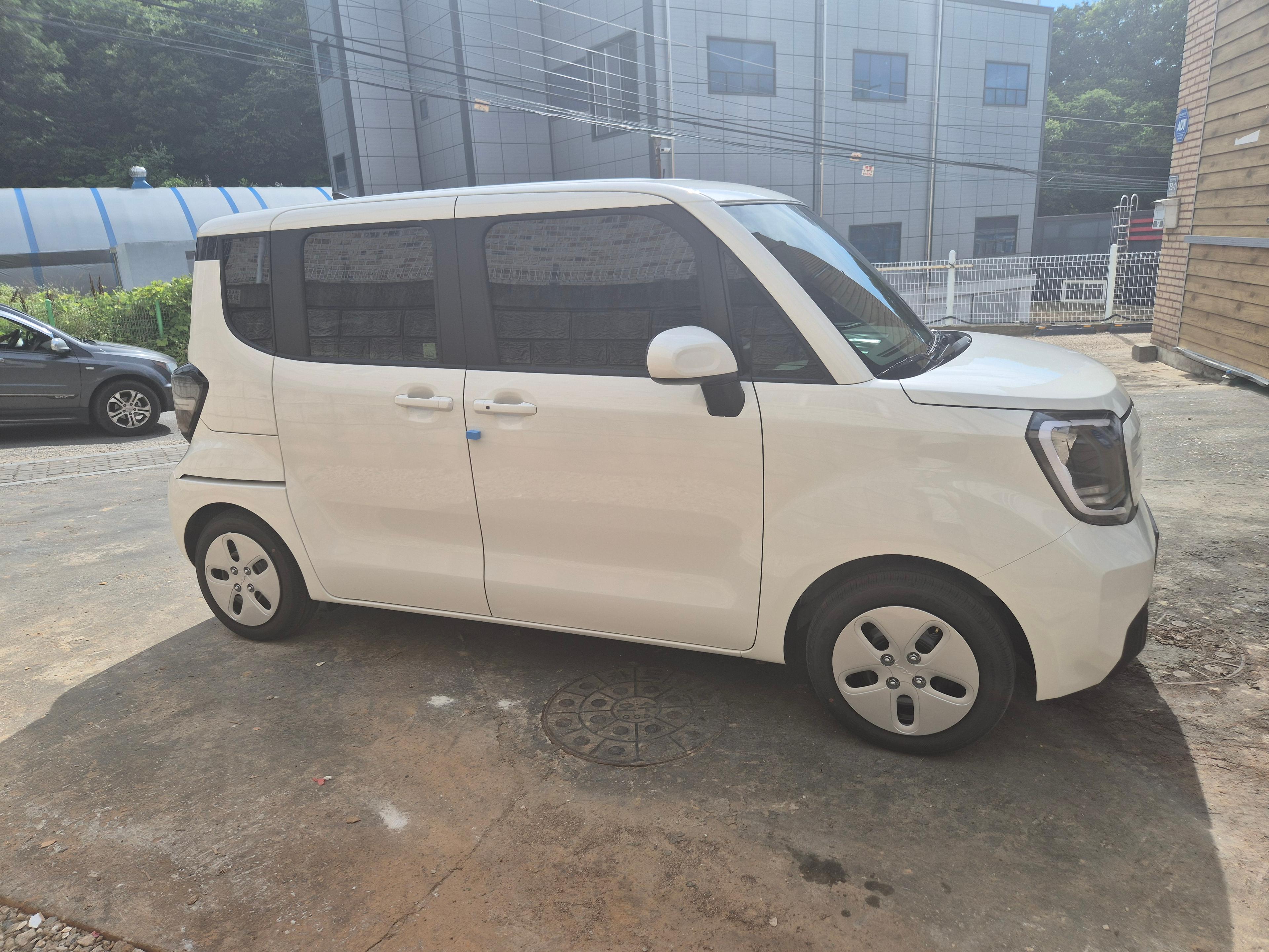 기아 레이 출고후기 옆면 사진