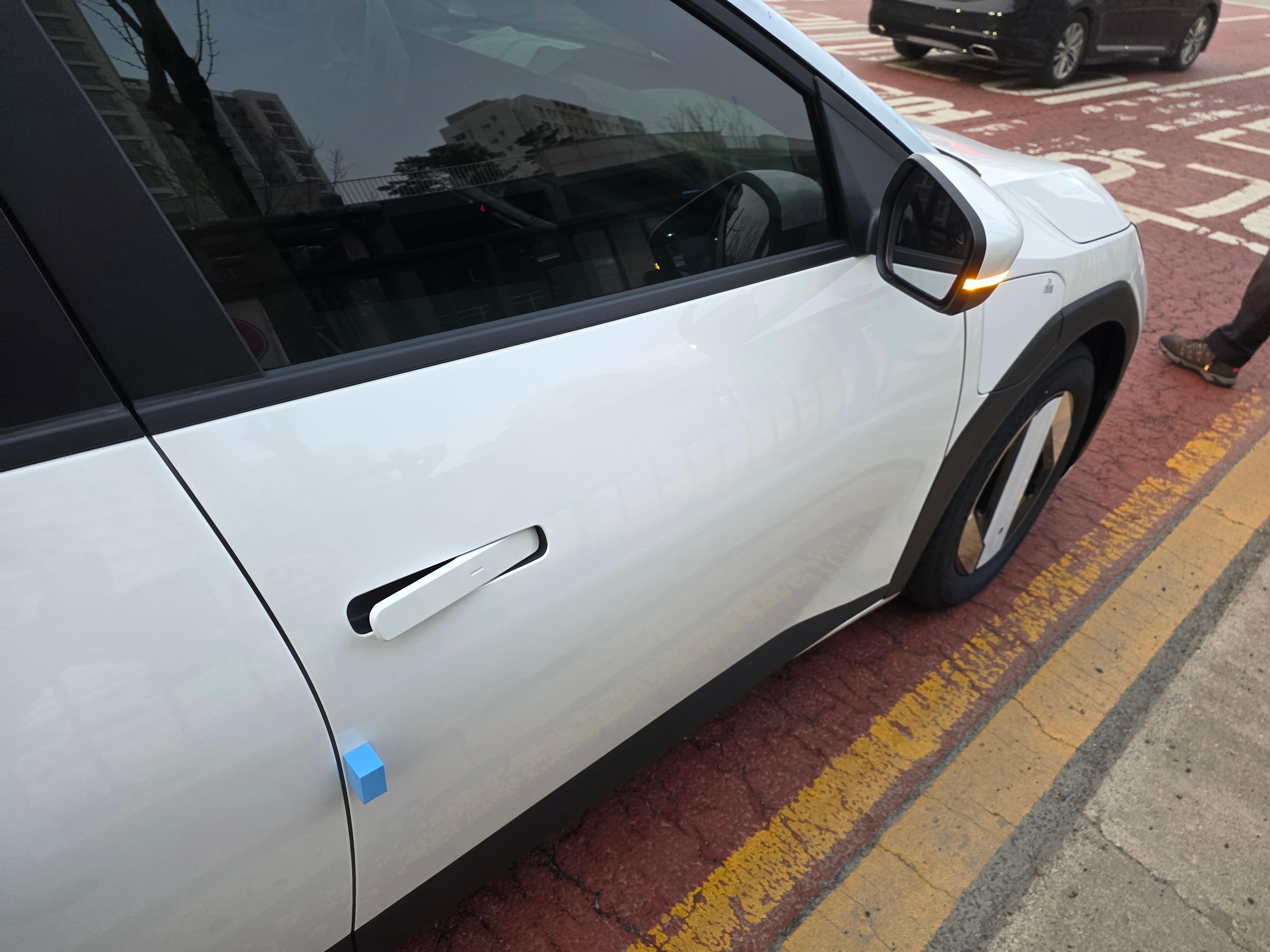 기아 EV4 출고후기 옆면 사진