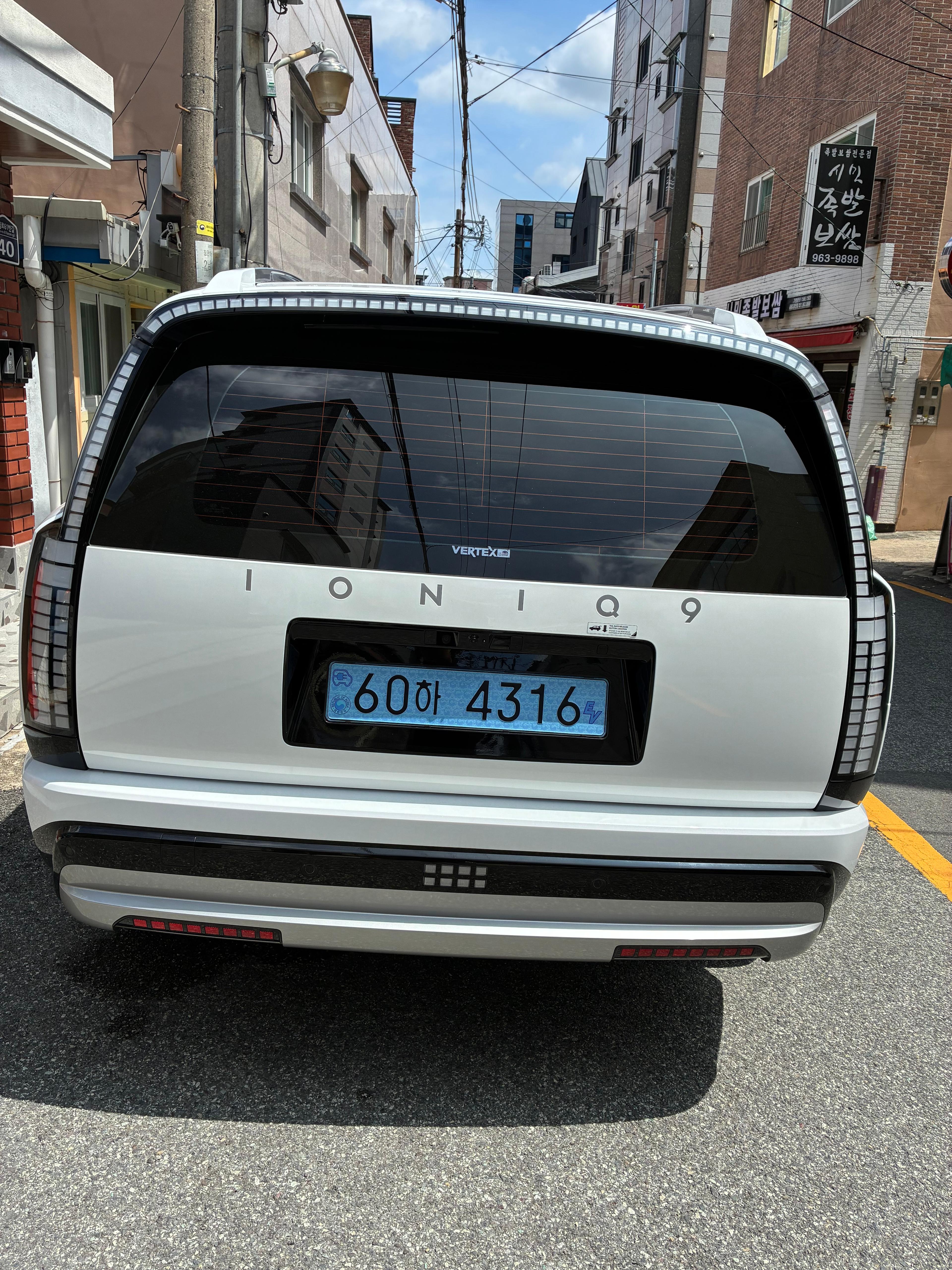 현대 아이오닉 9 출고후기 후면 사진