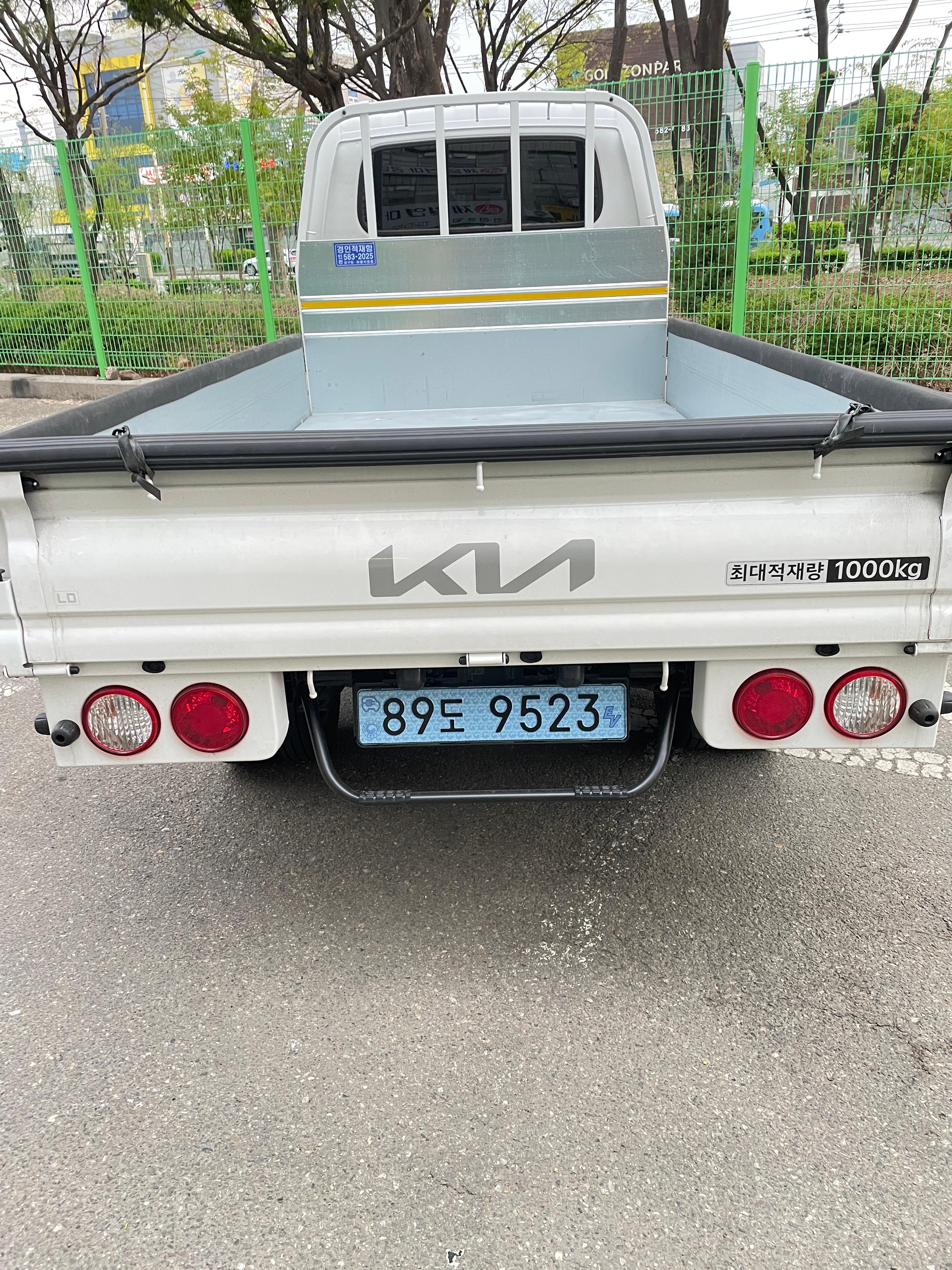 기아 봉고 3 EV 출고후기 후면 사진